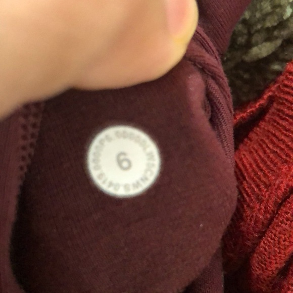 Lululemon Lunar SE Garnet Wunder Under 25” size 6 - Picture 4 of 13